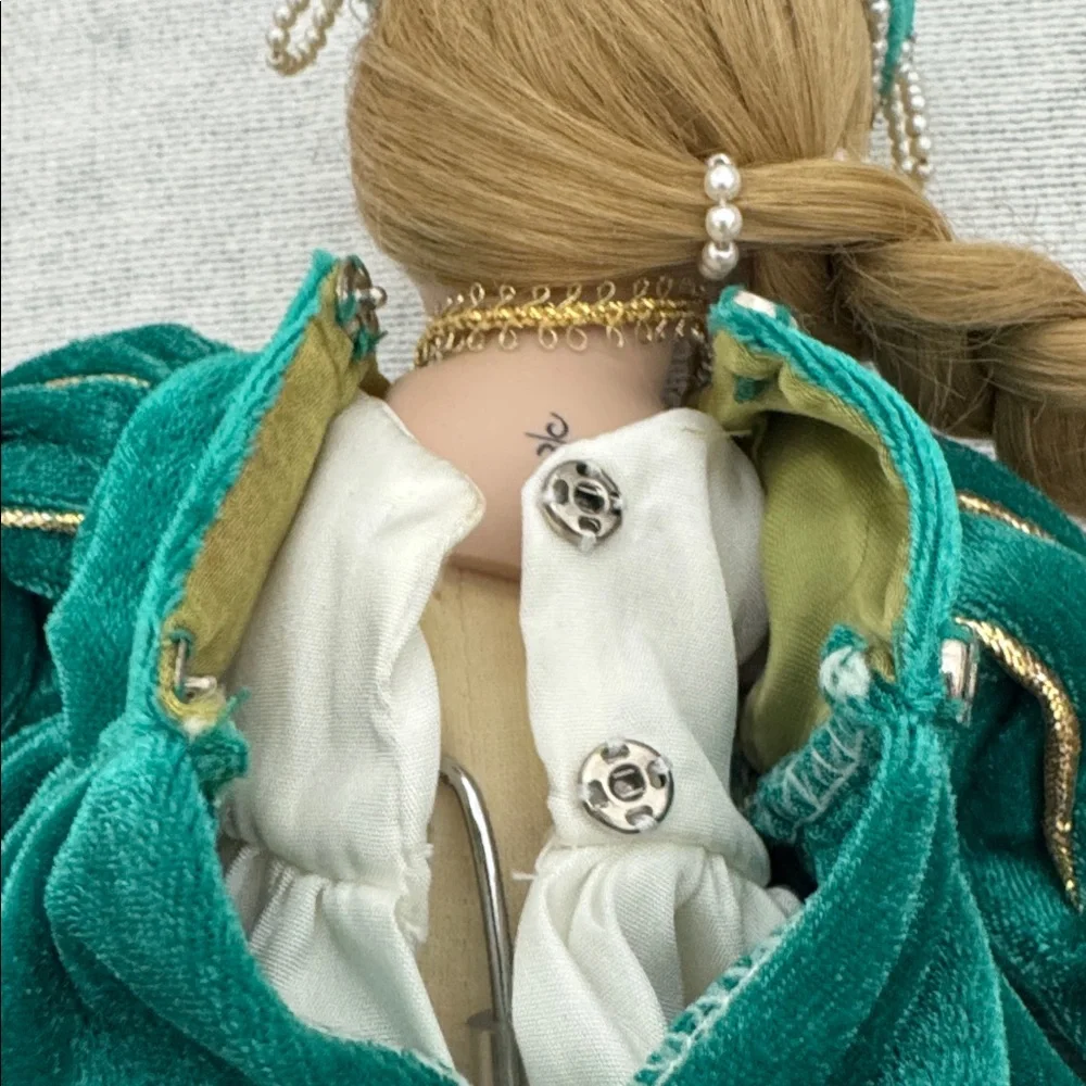 Vintage Elegant Rapunzel Doll with Braided Hair, velvet dress w/gold trim (mlb)